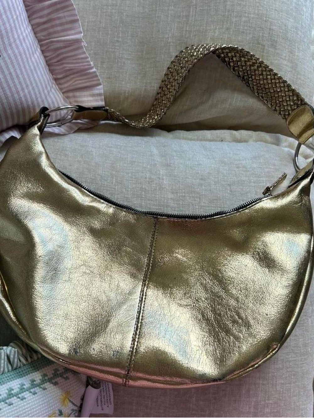 Y2K gold shoulder bag